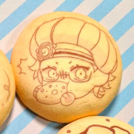 Azul Ashengrotto Plush Button